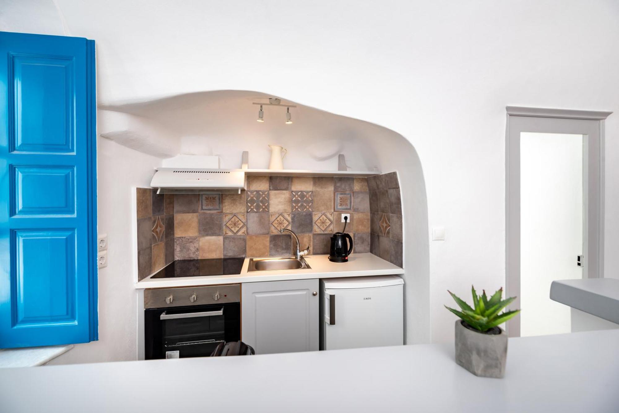 Whitewashed Guest house *